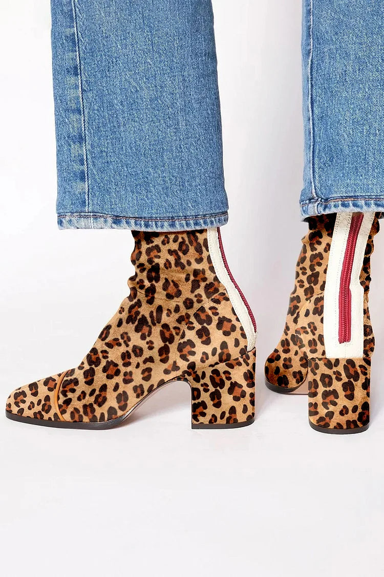Amandine – Stivaletti leopardati dalla linea pulita