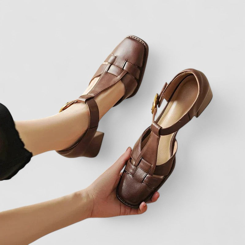 Véronique | Scarpe con cinturino a T e tacco largo
