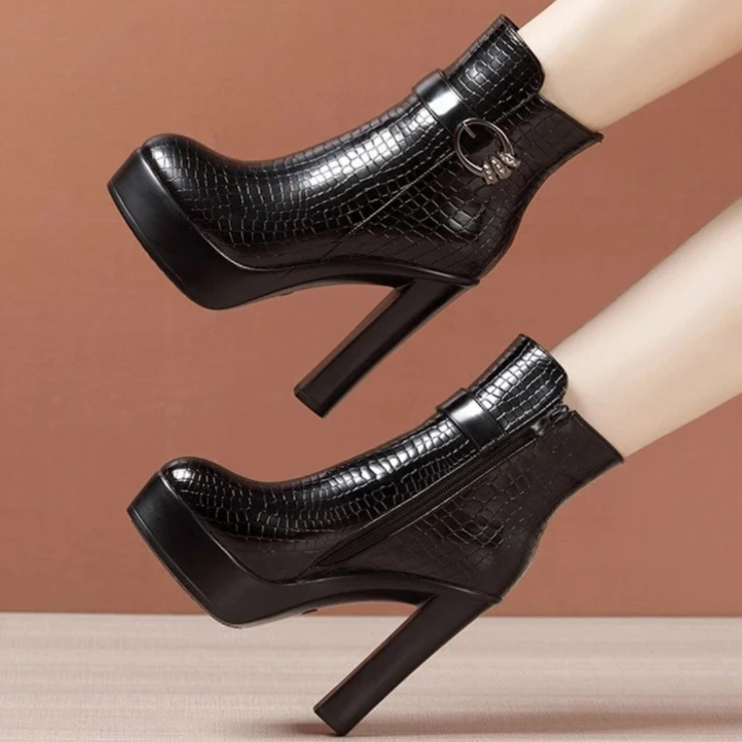 Selene – Stivali con plateau effetto cocco e fibbia