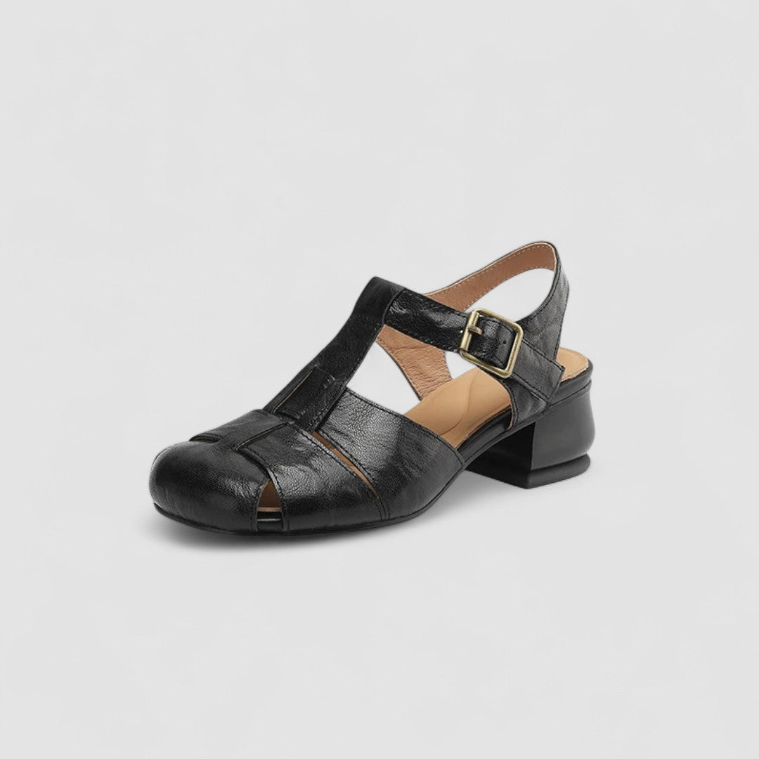 Sandrine | Mary Jane traforate con tacco