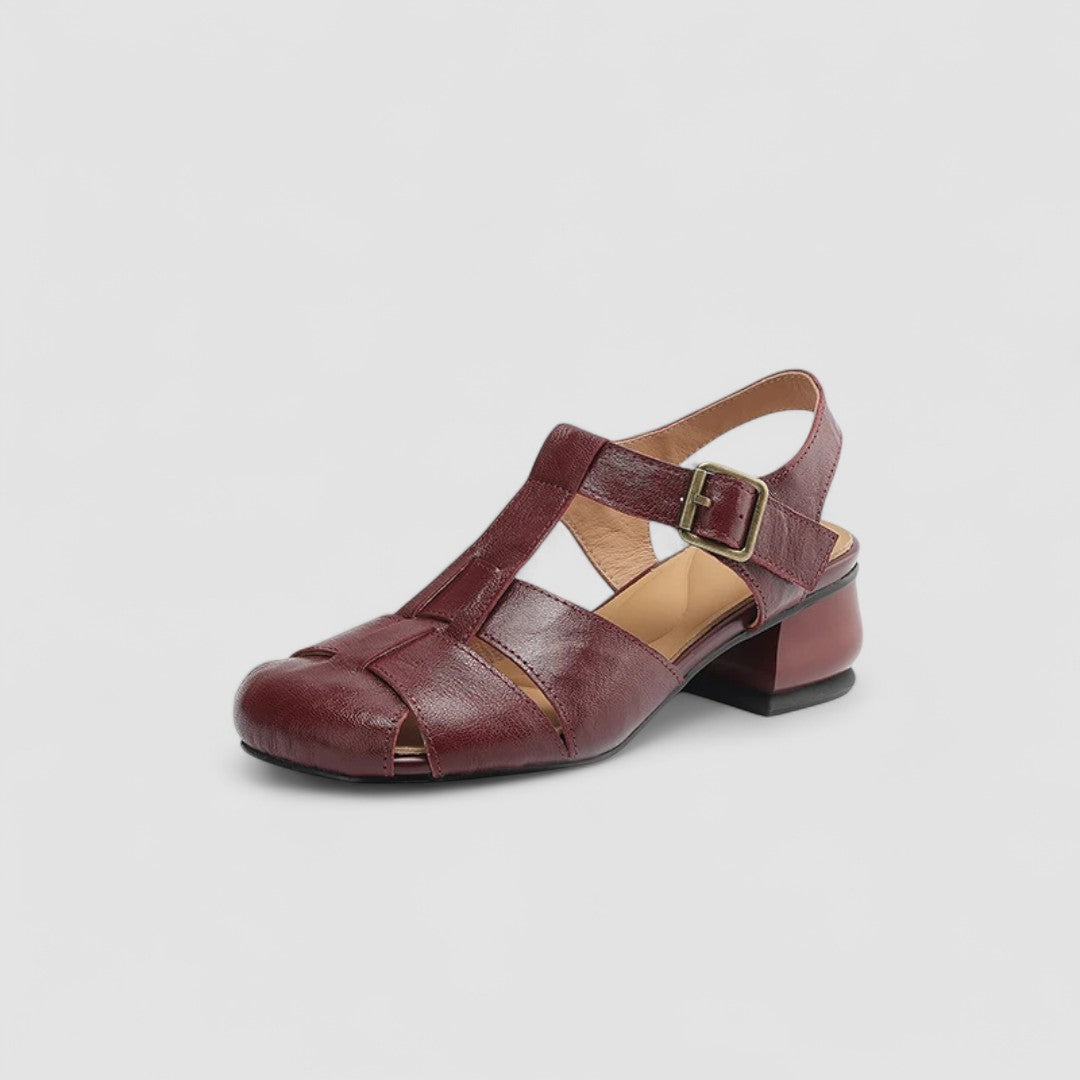 Sandrine | Mary Jane traforate con tacco