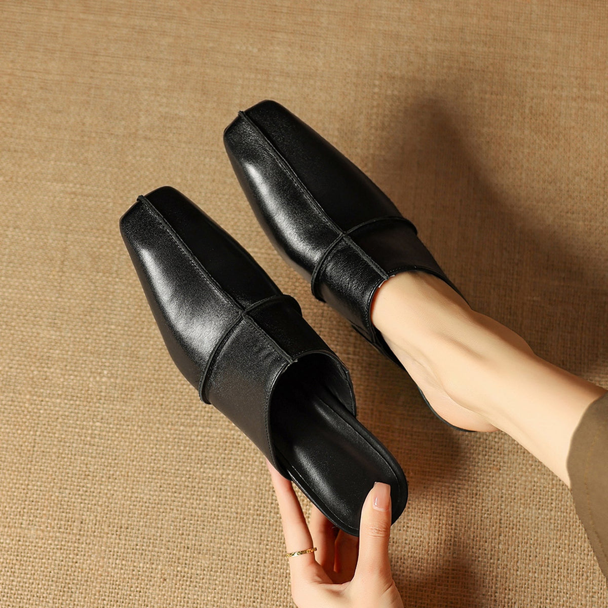 Halia | Mules in vera pelle con zeppa