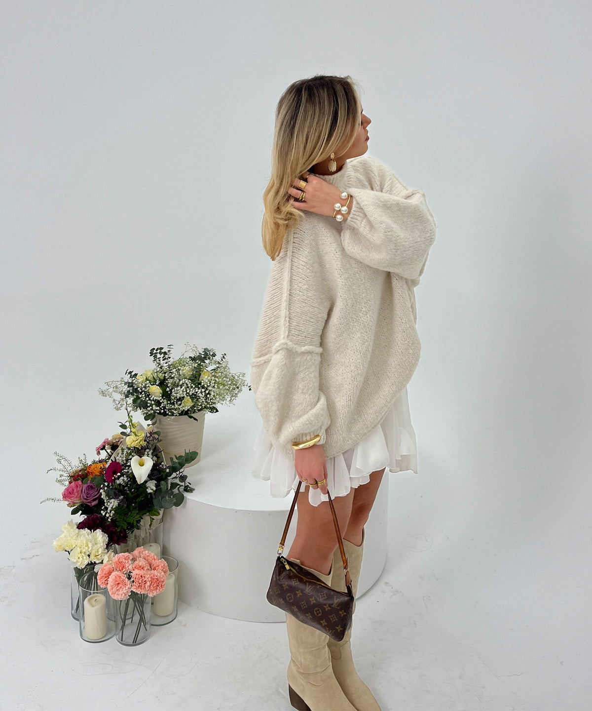 Selenay | Stivali cowboy alti effetto scamosciato beige