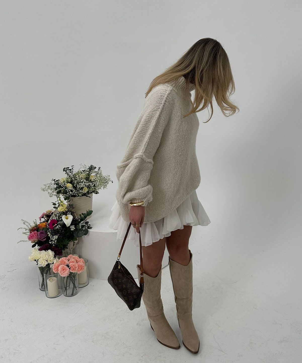 Selenay | Stivali cowboy alti effetto scamosciato beige