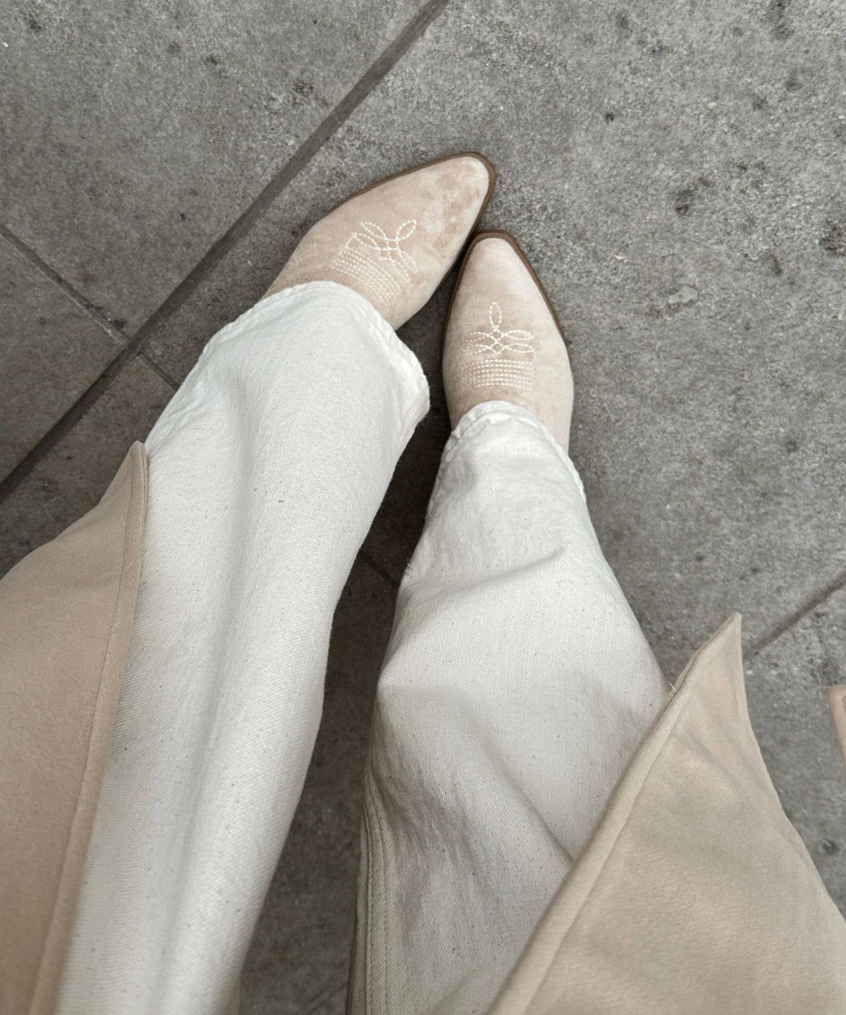 Selenay | Stivali cowboy midi effetto scamosciato beige