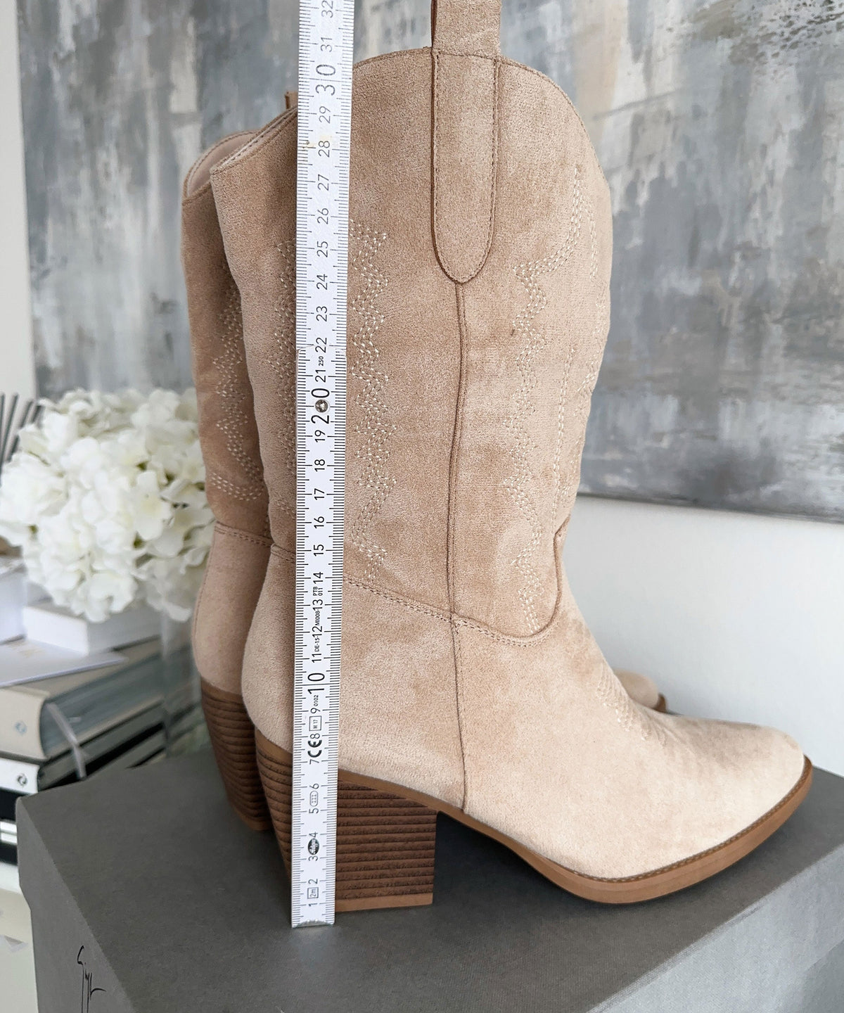 Selenay | Stivali cowboy midi effetto scamosciato beige