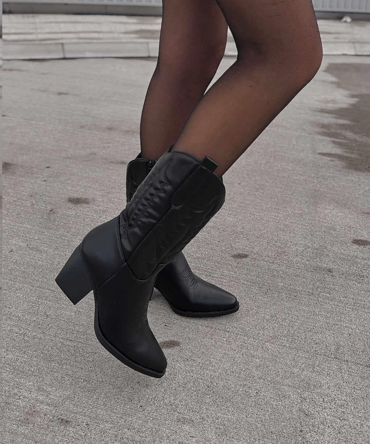 Selenay | Stivali cowboy midi effetto scamosciato neri