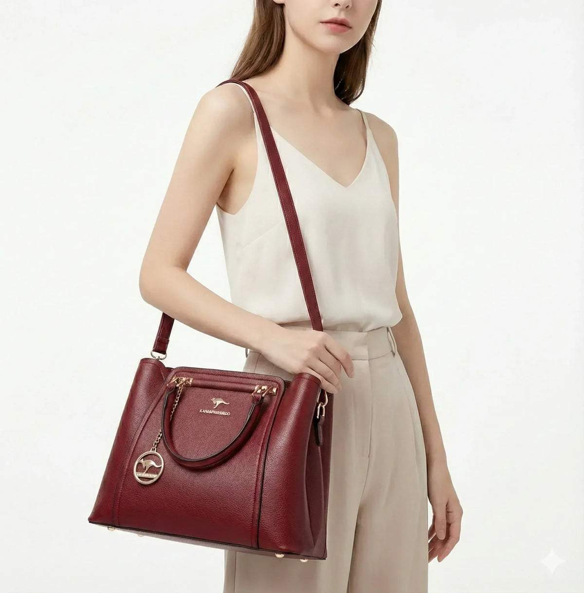 Luxurious Leather Crossbody Bag - Style Couer