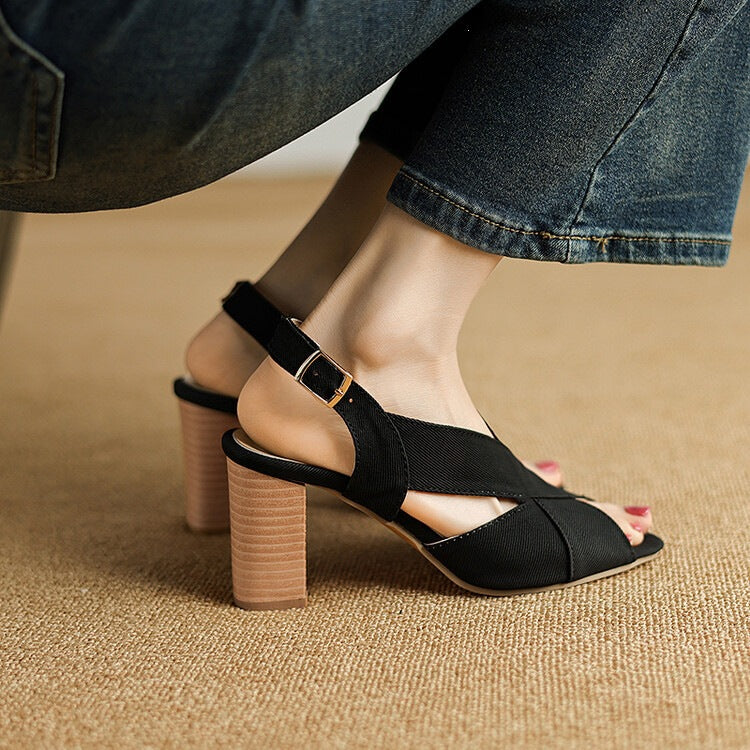 Arlie | Slingback peep-toe con fasce incrociate