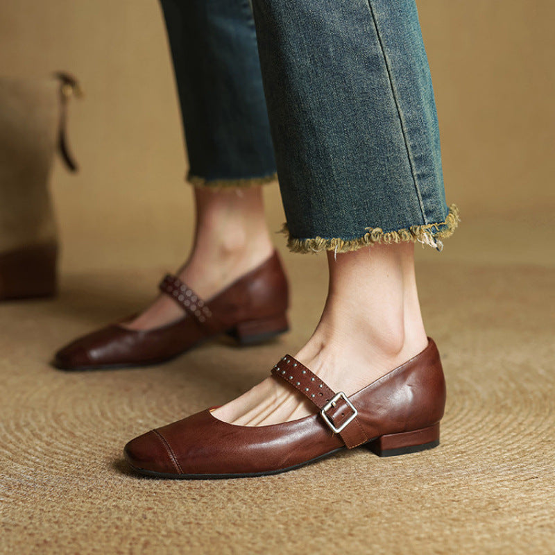 Rima | Mary Jane in vera pelle con borchie