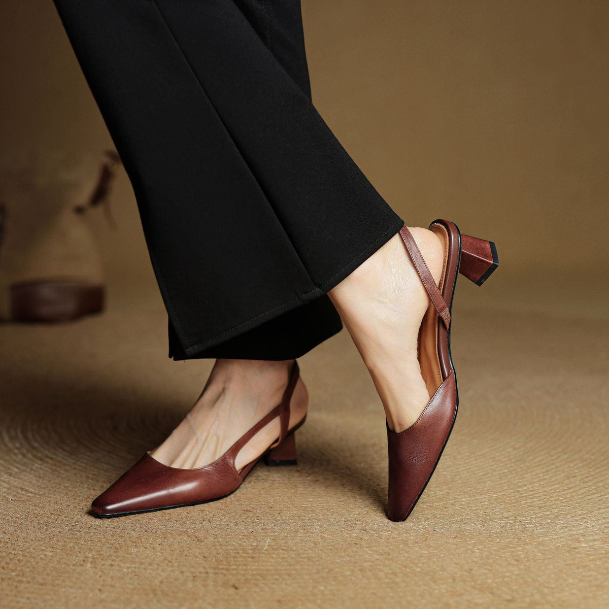 Gina | Slingback in vera pelle a punta