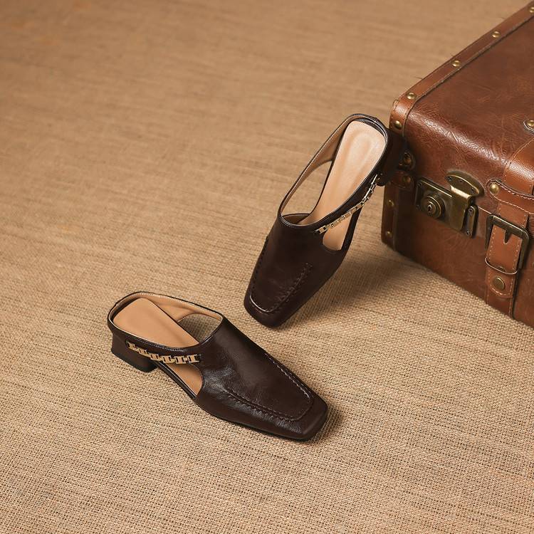 Vyla | Mules in vera pelle con catena