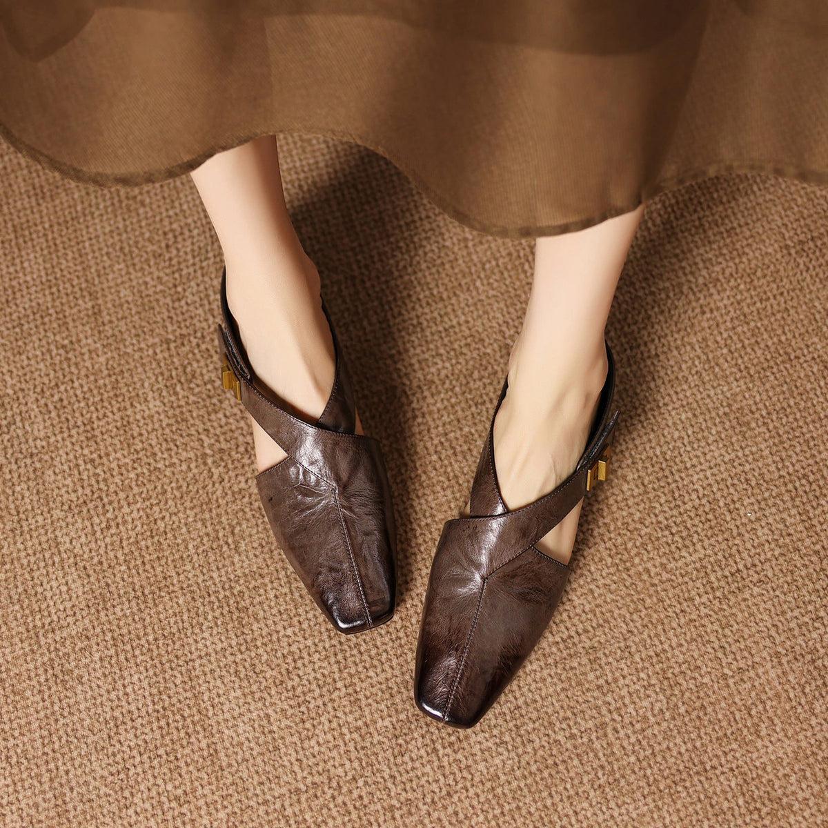 Delysa | Mules in vera pelle con fasce incrociate