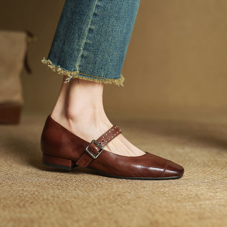 Rima | Mary Jane in vera pelle con borchie