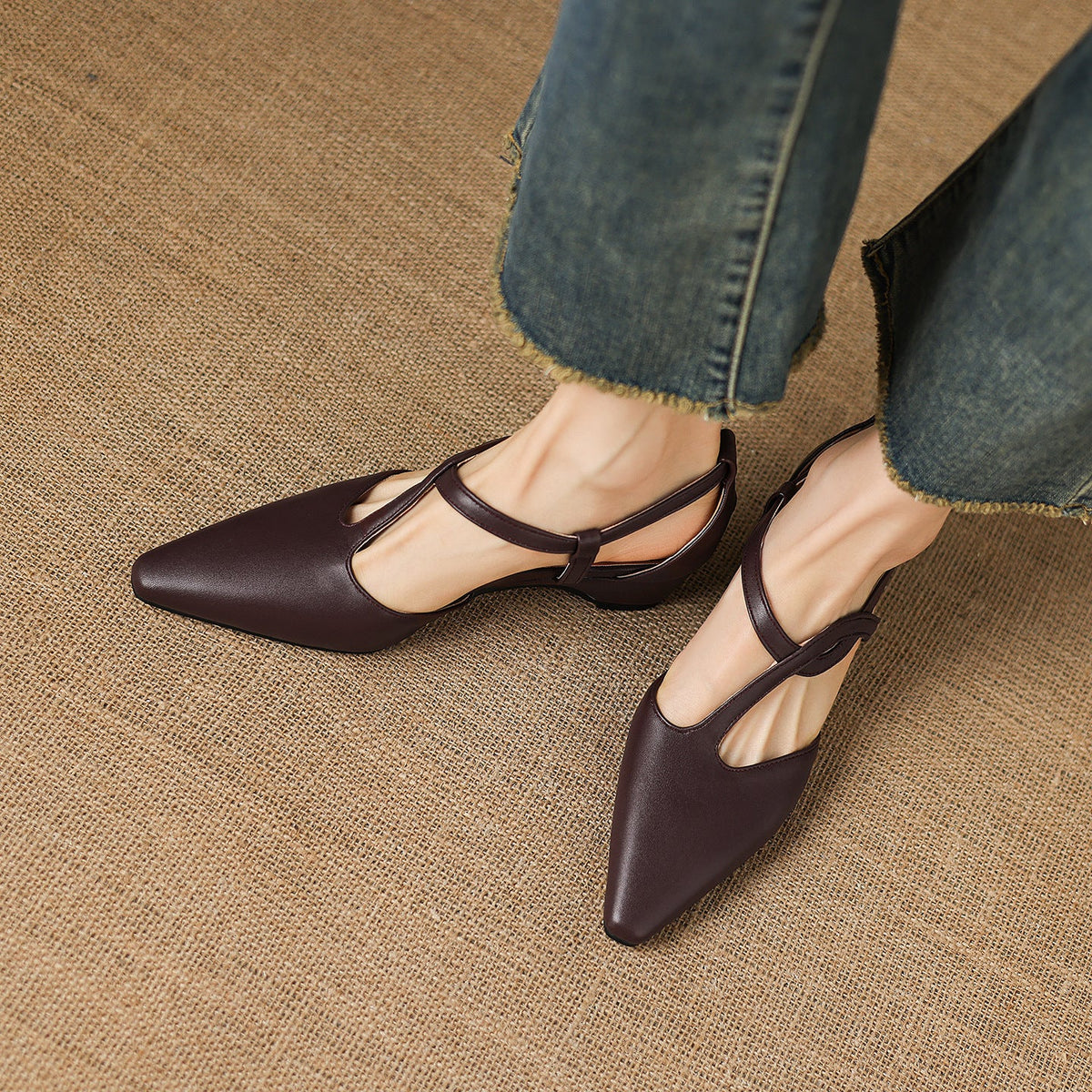 Mia | Scarpe in vera pelle con cinturino a T