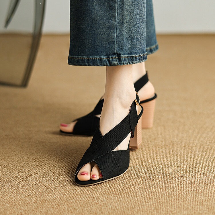 Arlie | Slingback peep-toe con fasce incrociate