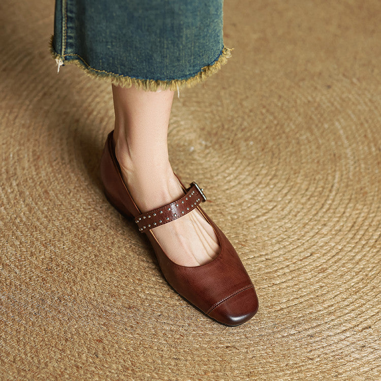 Rima | Mary Jane in vera pelle con borchie