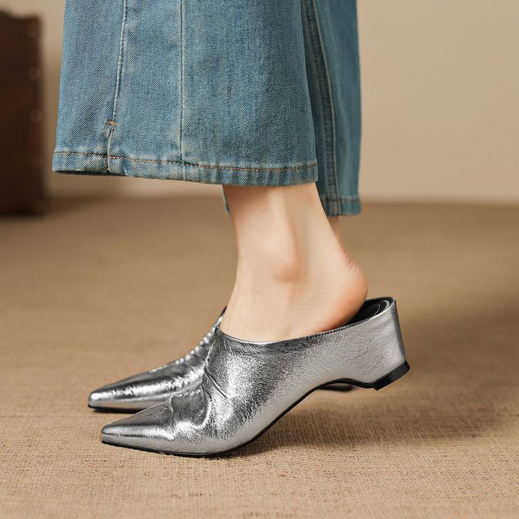 Miora | Mules in vera pelle a punta