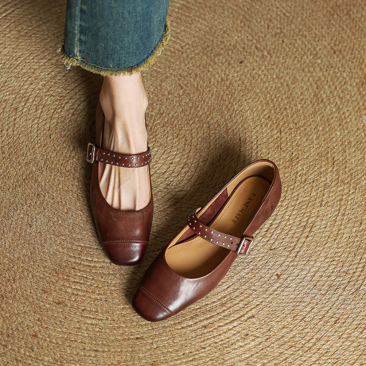 Rima | Mary Jane in vera pelle con borchie