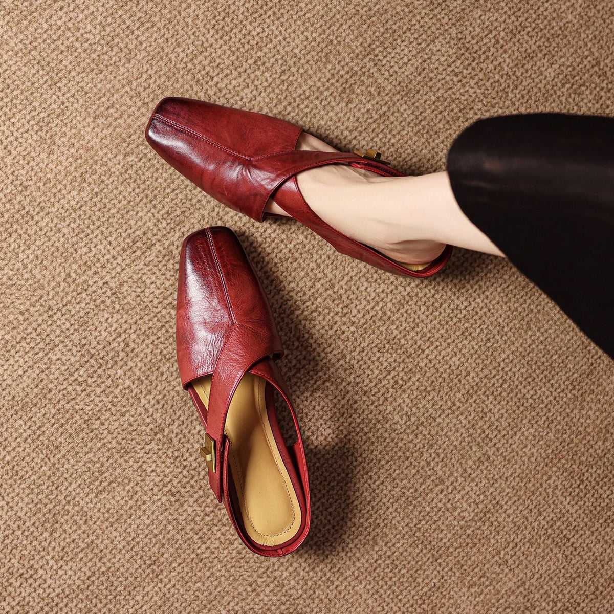 Delysa | Mules in vera pelle con fasce incrociate