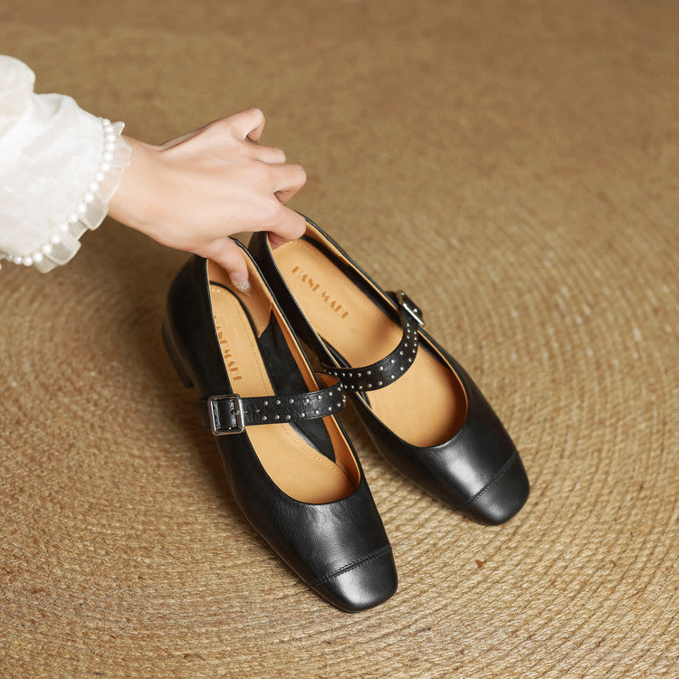 Rima | Mary Jane in vera pelle con borchie