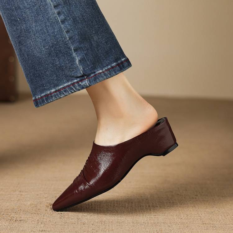 Miora | Mules in vera pelle a punta