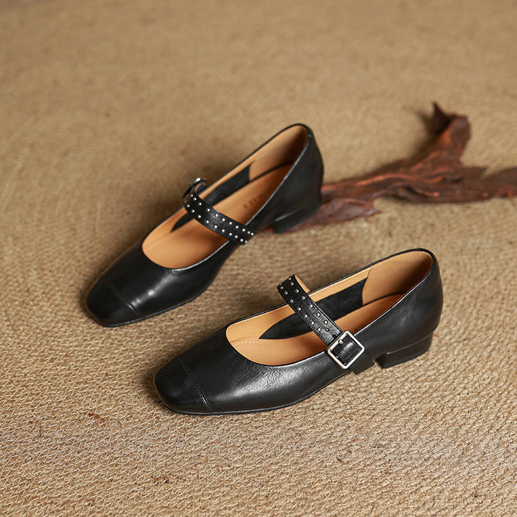 Rima | Mary Jane in vera pelle con borchie