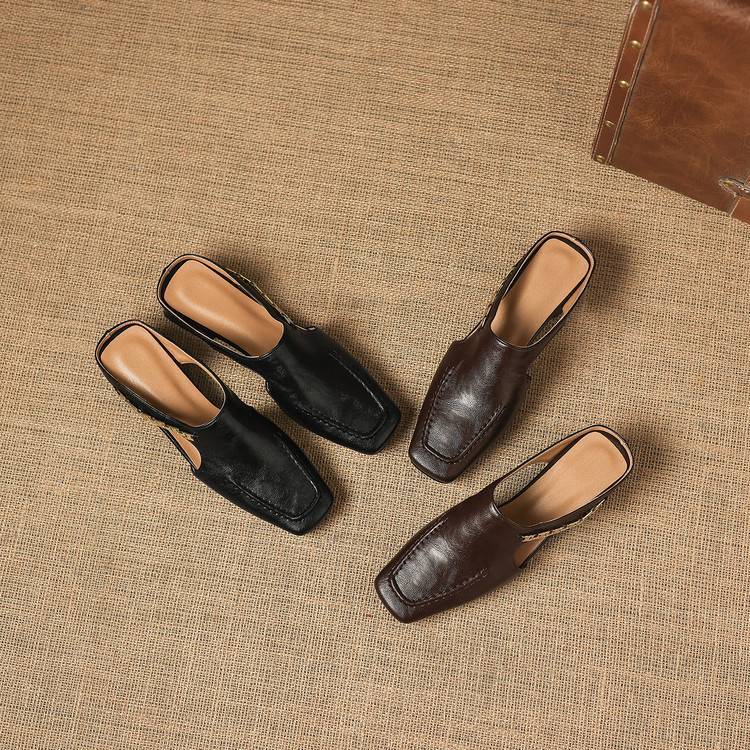 Vyla | Mules in vera pelle con catena