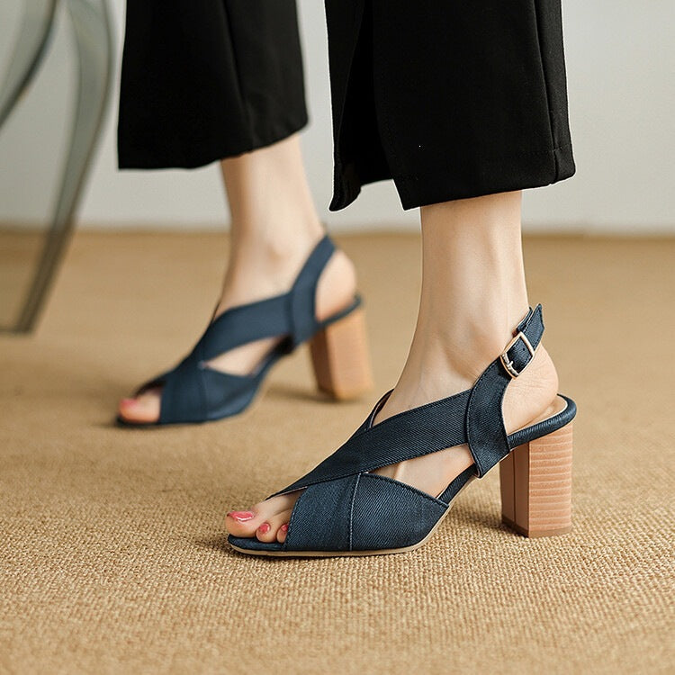 Arlie | Slingback peep-toe con fasce incrociate
