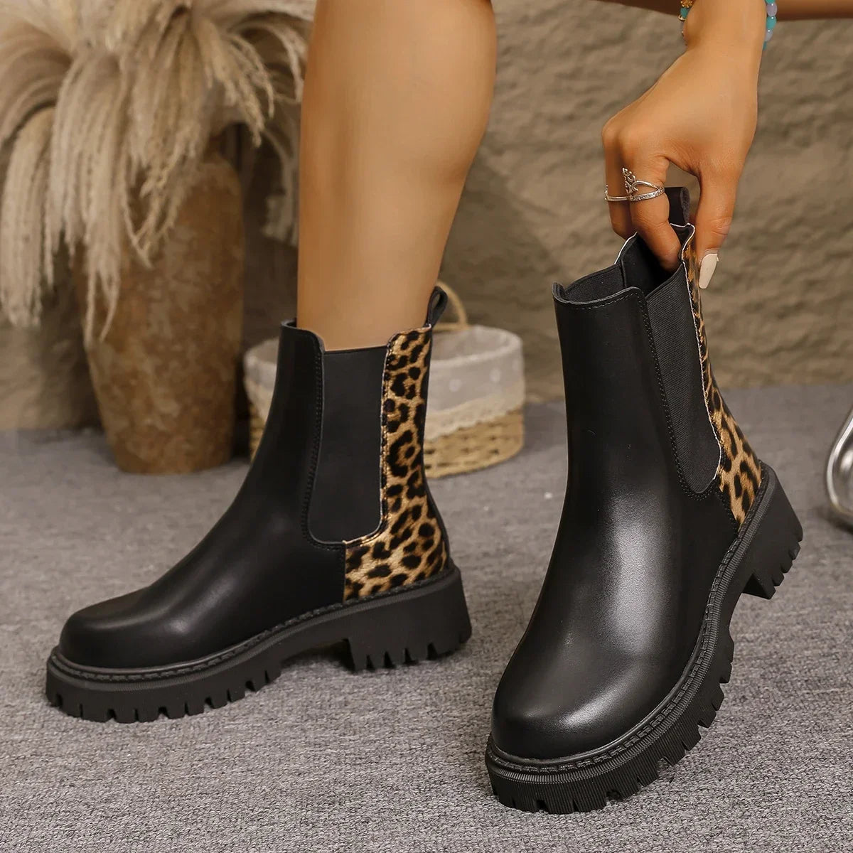 Leona – Stivaletti Chelsea con inserto leopardato