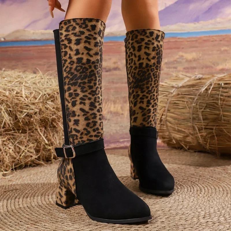 Reina – Stivali alti leopardati con fibbia