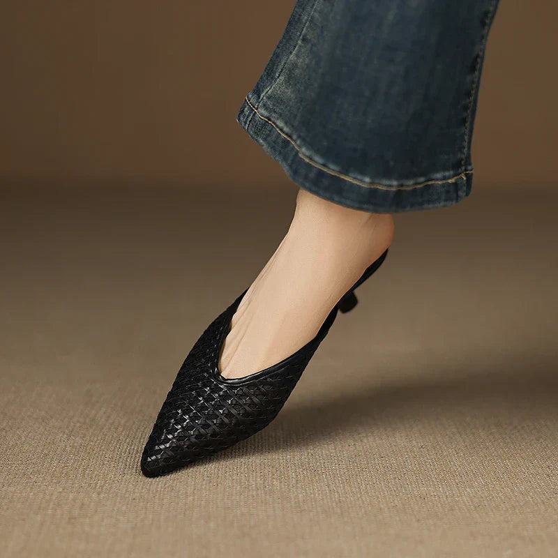 Zaina | Mules in vera pelle traforata