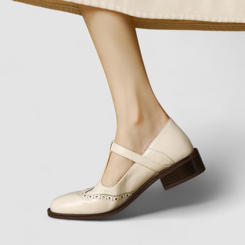 Margot | Scarpe con cinturino a T e traforature