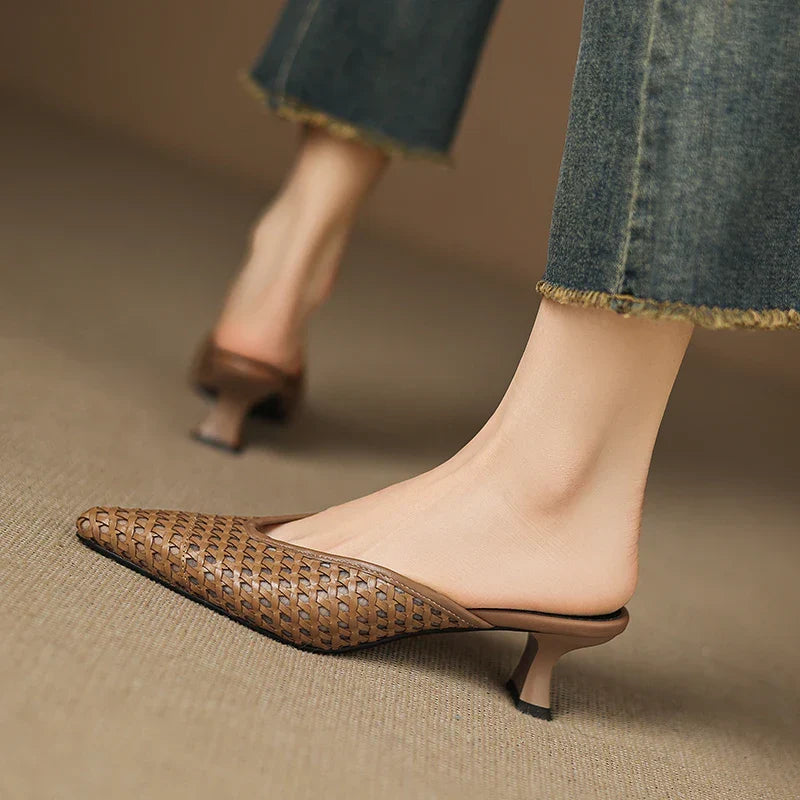 Zaina | Mules in vera pelle traforata