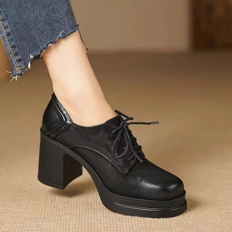 Elsa | Scarpe stringate con tacco largo