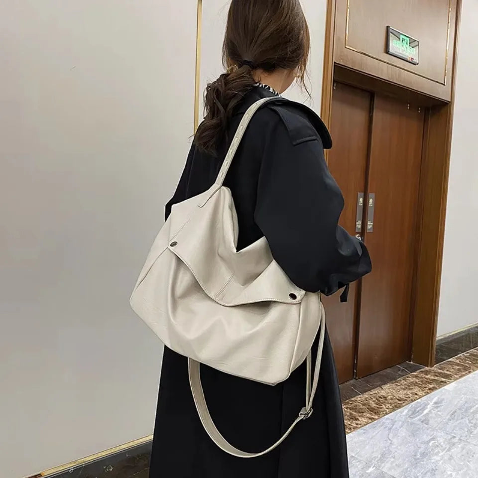 Leather Bag - Lua
