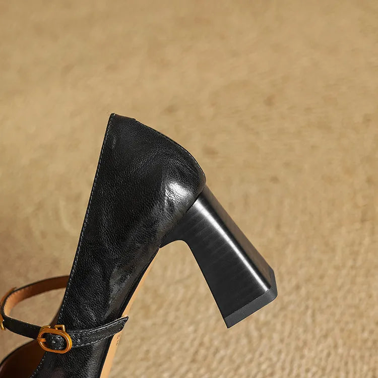 Maela | Décolleté in vera pelle con fascetta metallica