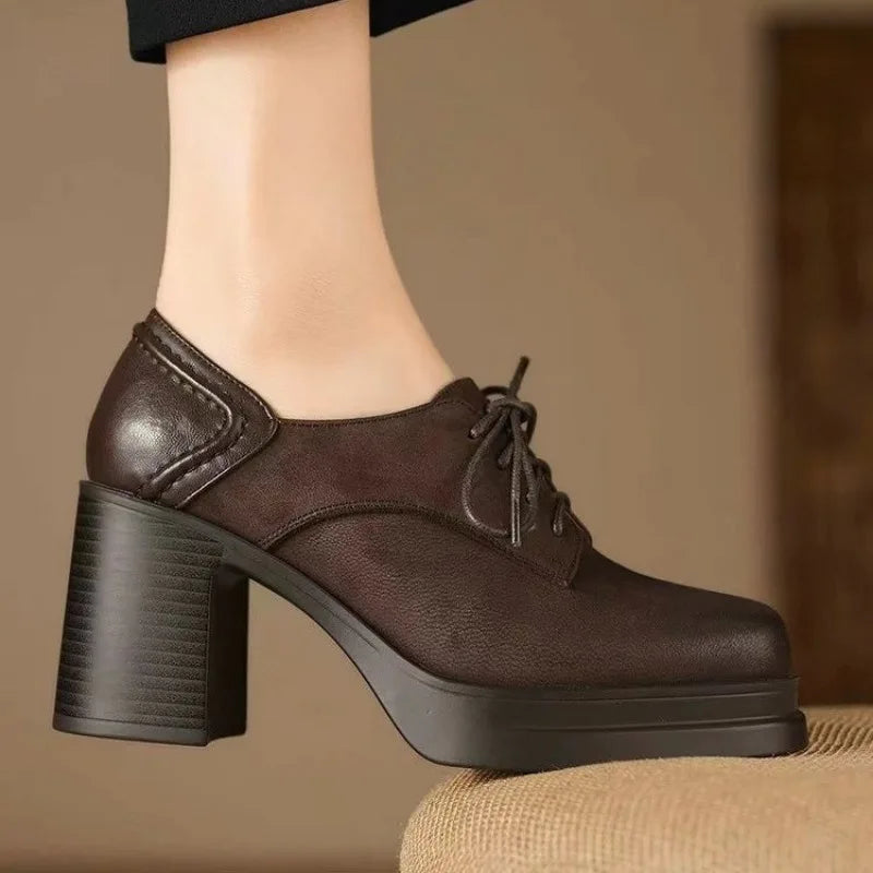 Elsa | Scarpe stringate con tacco largo