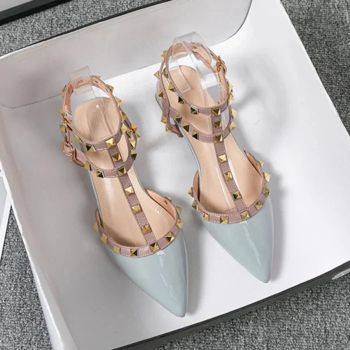 Freja | Scarpe con cinturino e borchie