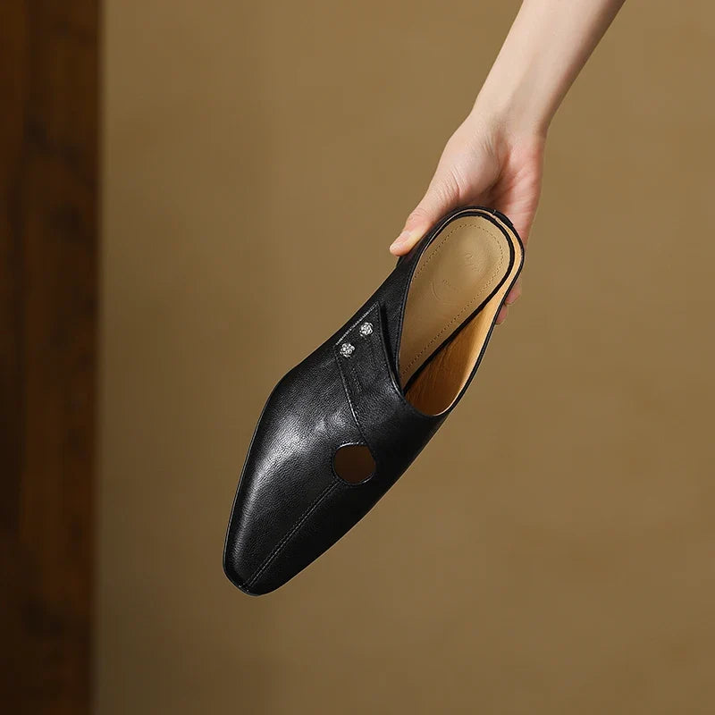 Olga | Mules in vera pelle con fascetta laterale