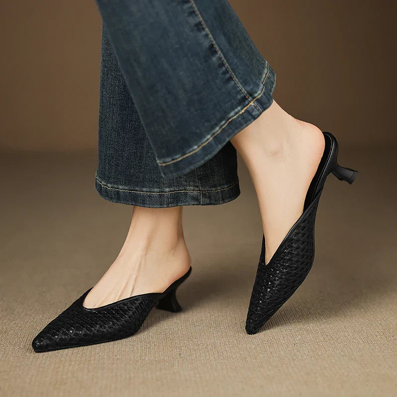 Zaina | Mules in vera pelle traforata