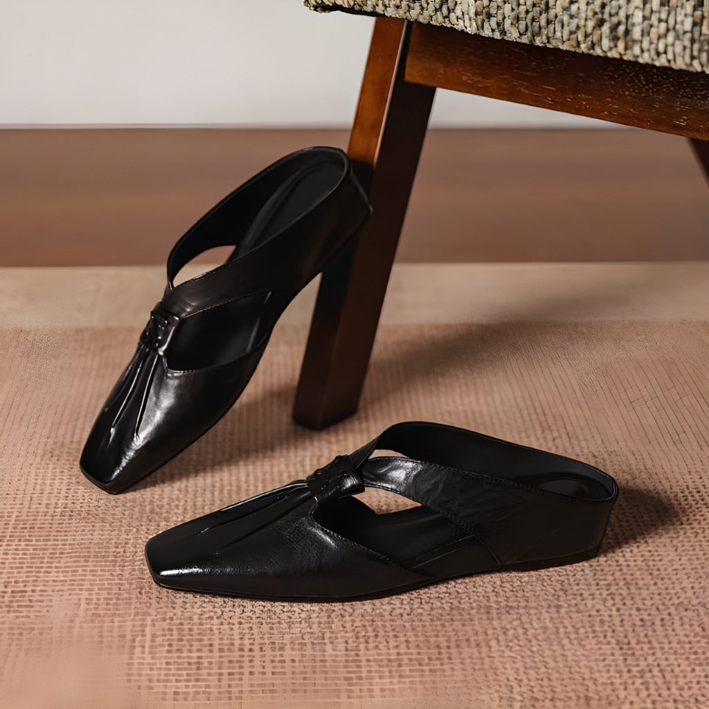 Gianna | Mules in vera pelle con fasce a X