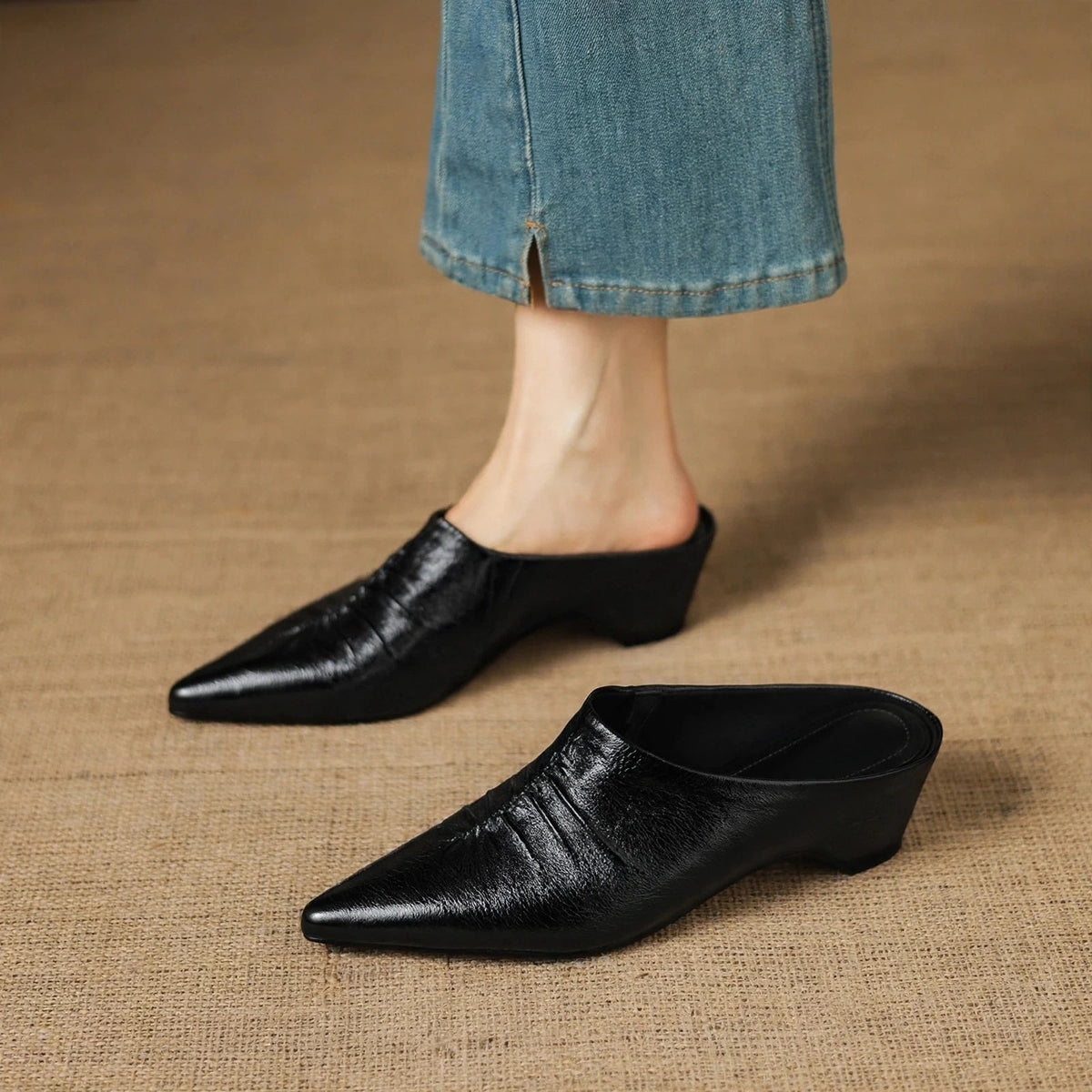 Miora | Mules in vera pelle a punta