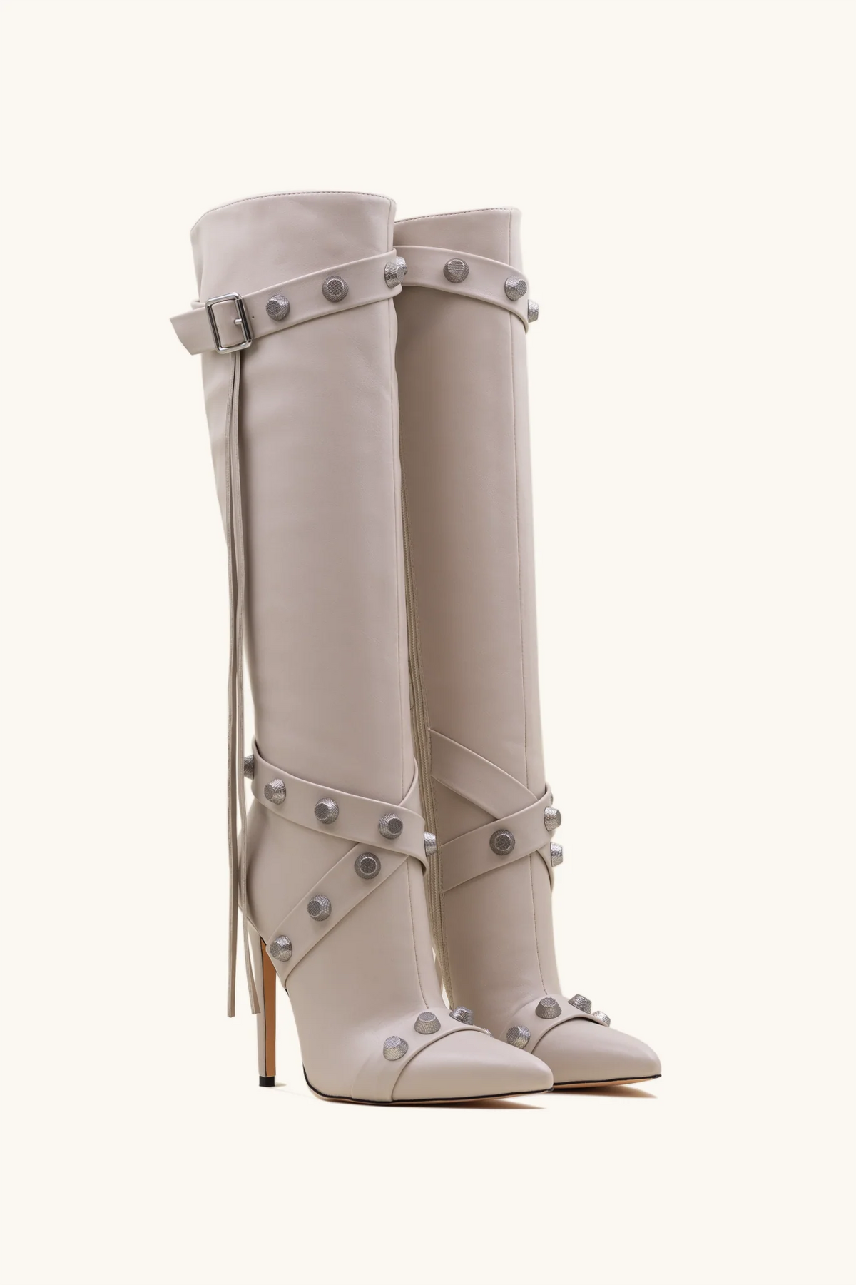 Stivali beige con borchie