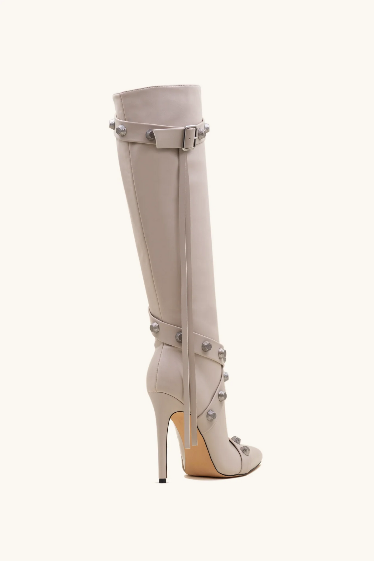 Stivali beige con borchie