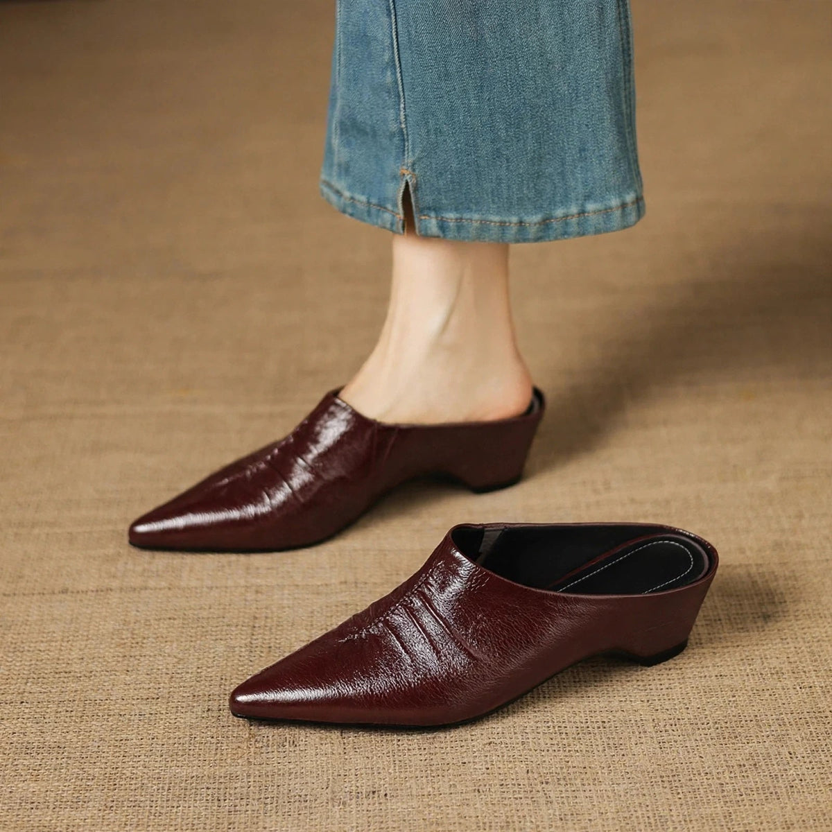 Miora | Mules in vera pelle a punta