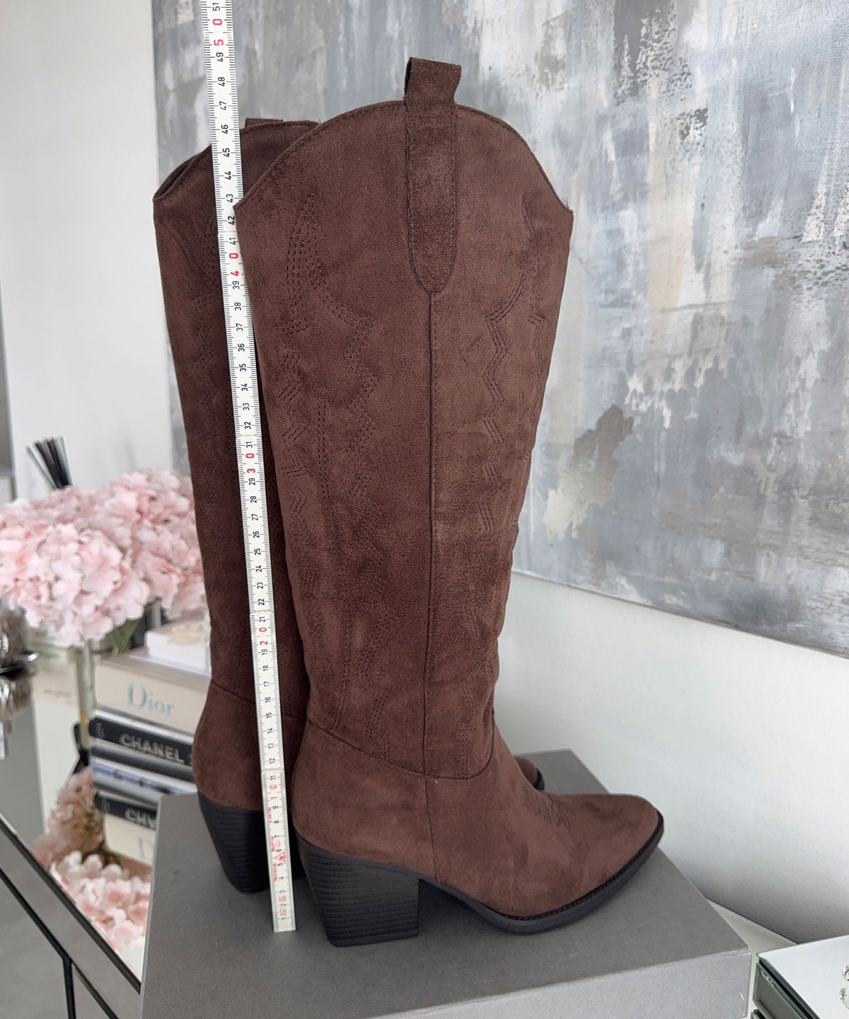 Selenay | Stivali cowboy alti effetto scamosciato marrone scuro
