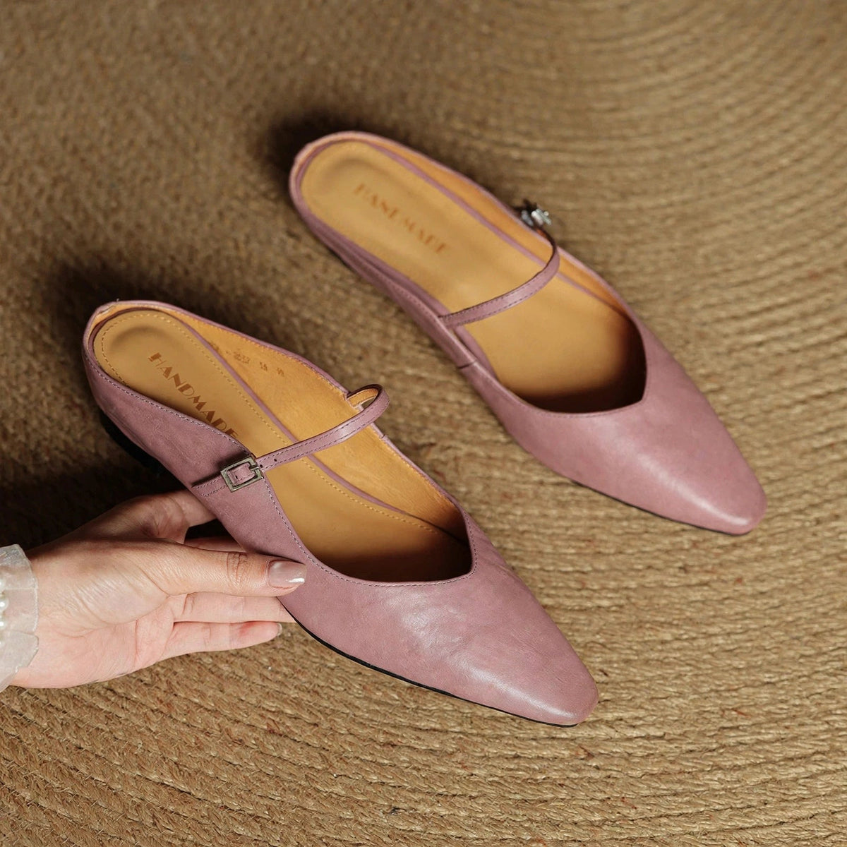 Thalia | Mules in vera pelle con cinturino