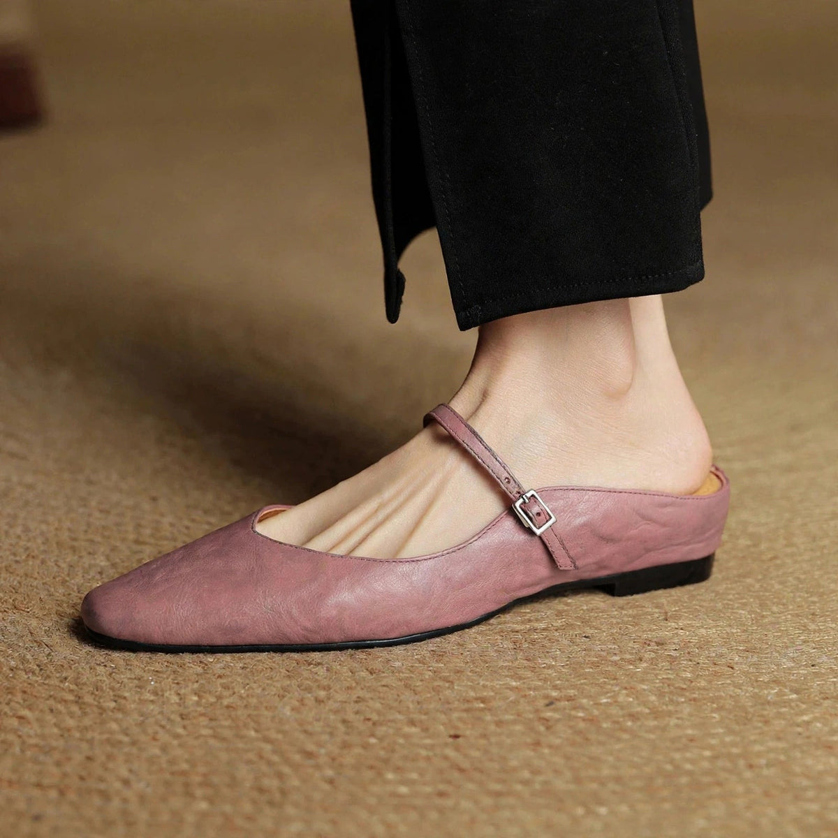 Thalia | Mules in vera pelle con cinturino