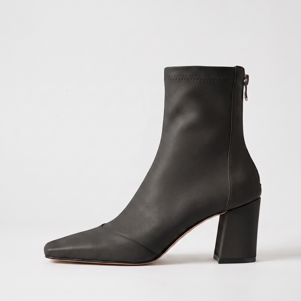 Refina Ankle Boots Nero